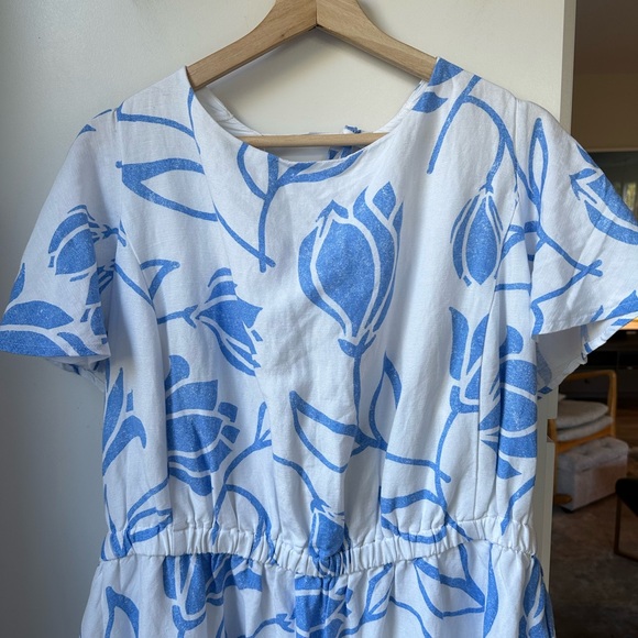 Lane Bryant Flutter Sleeve Tie Back Floral Linen Alexis Dress - Picture 7 of 7